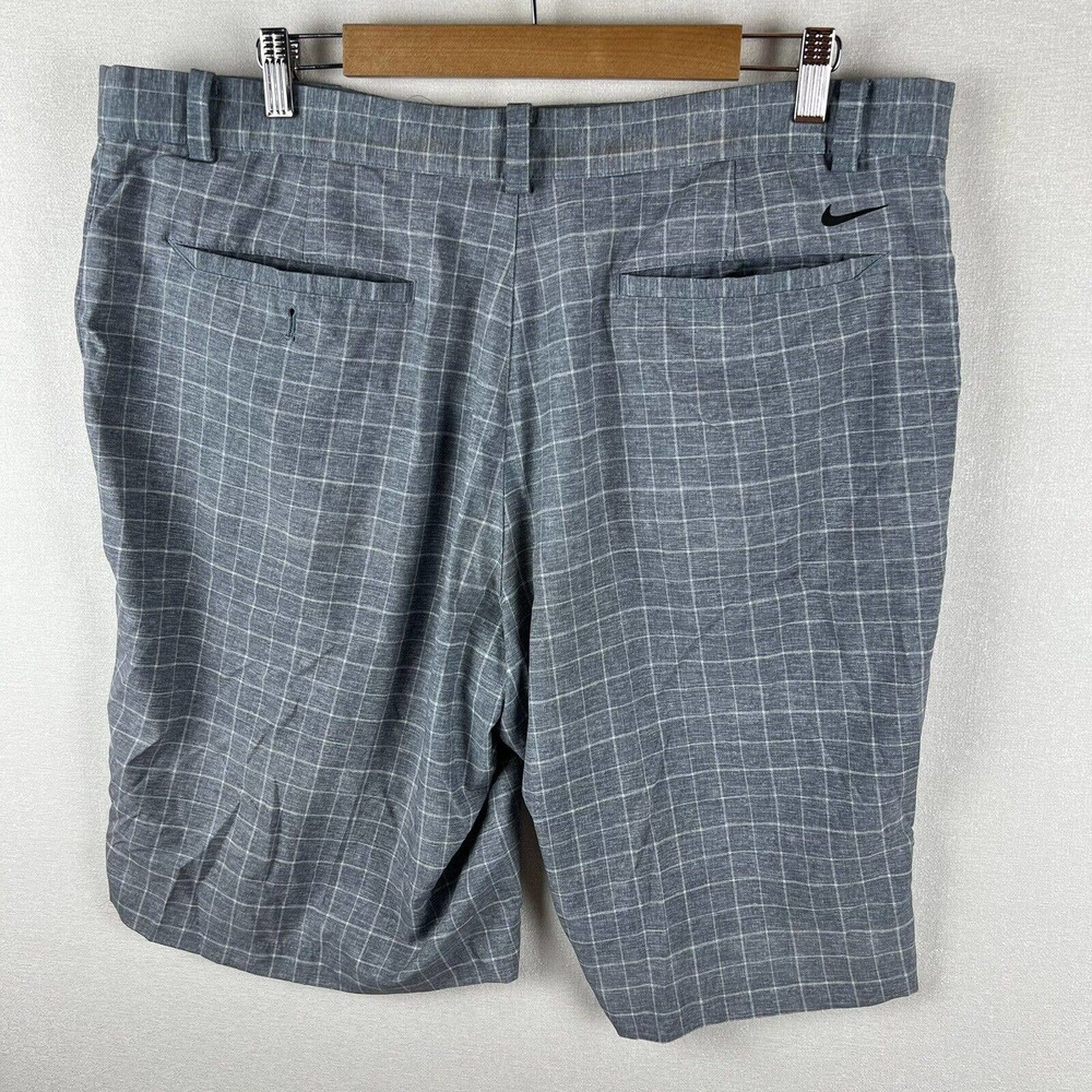 Nike Golf Shorts Mens Size 38 Gray White Plaid Tour Performance Athleisure - Picture 2 of 8